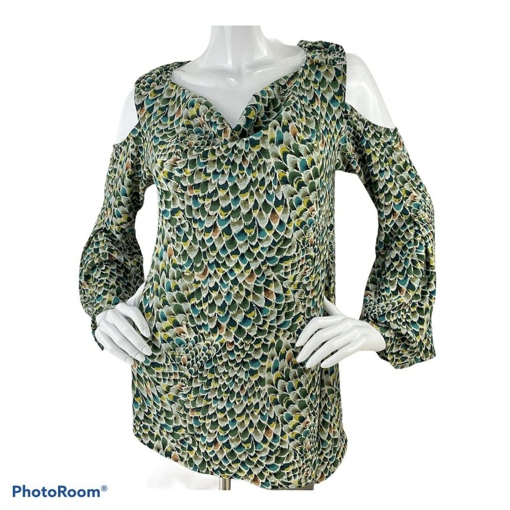Vanessa Williams Blouse Womens Sz S Shirt Cold shoulder Flow Slv Asymmetrical - Picture 2 of 9